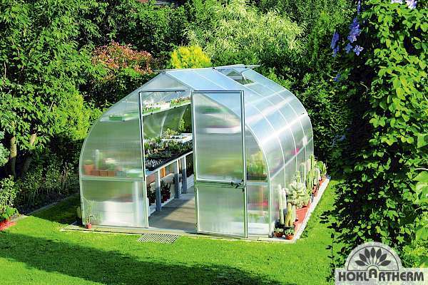 Riga greenhouse in onion shape