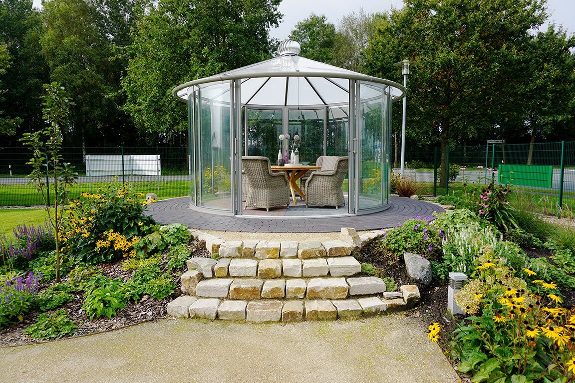 Pavillon Classico im Garten