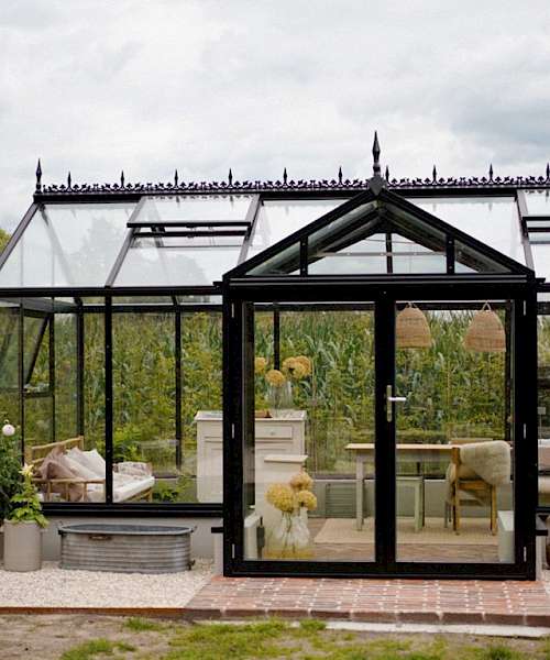 Greenhouse York in special colour black