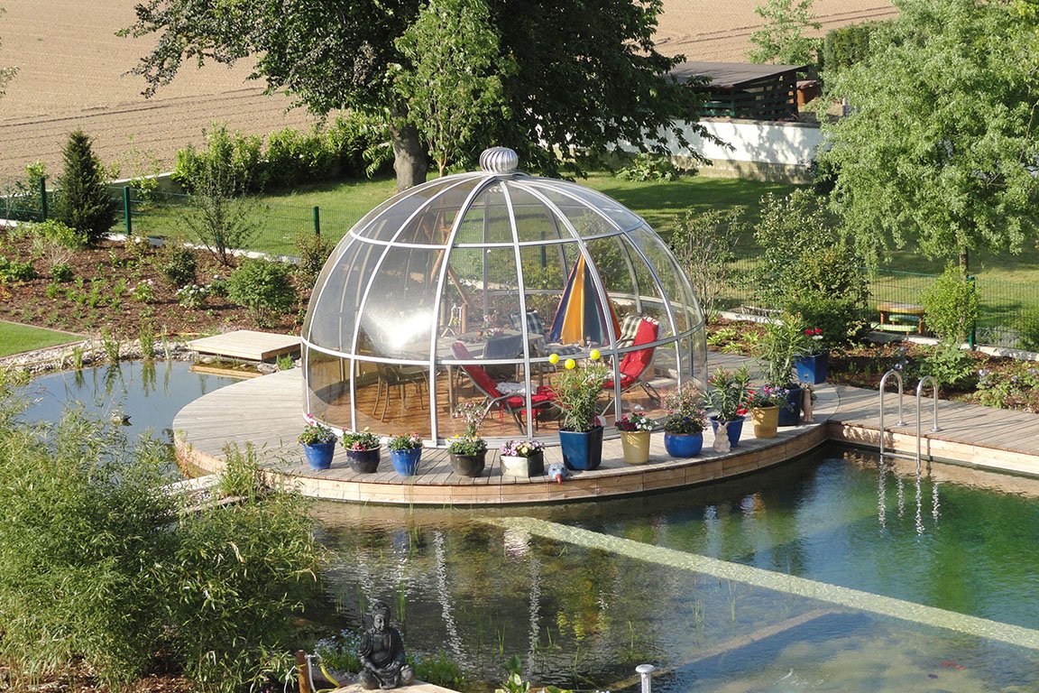 Pavillon Rondo Solar im Garten