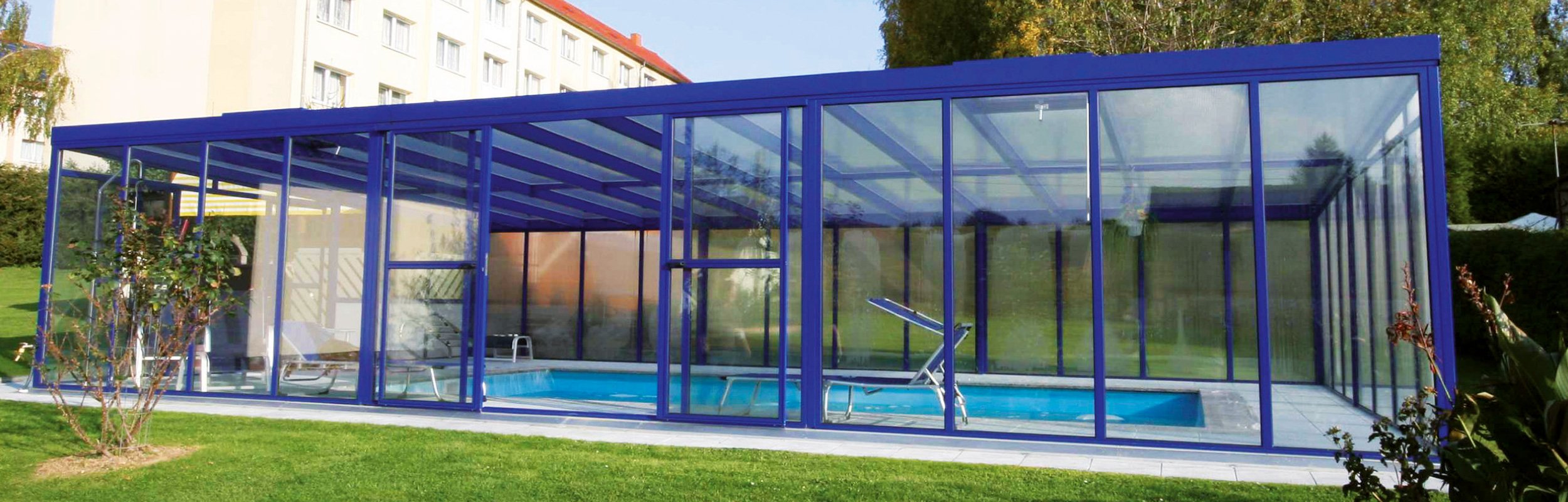 Swimming pool enclosure Rügen in blue