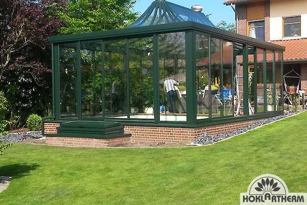 Pagoda roof as an uninsulated conservatory