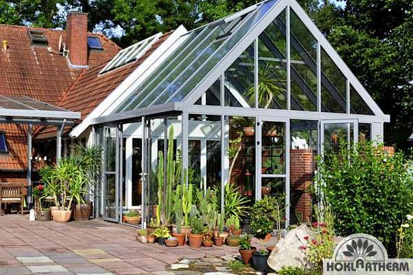 Customised cunnstructionof an uninsulated conservatory