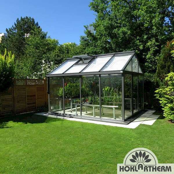 Freestanding VarioTH greenhouse in the garden