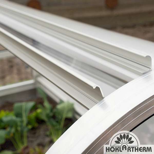 Close-up of the sliding elements of the Rudi cold frame